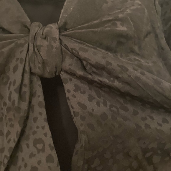 NWT Ronny Kobo BLACK NOT BLUE leopard silk bow cut out top size small $358 - Picture 10 of 15